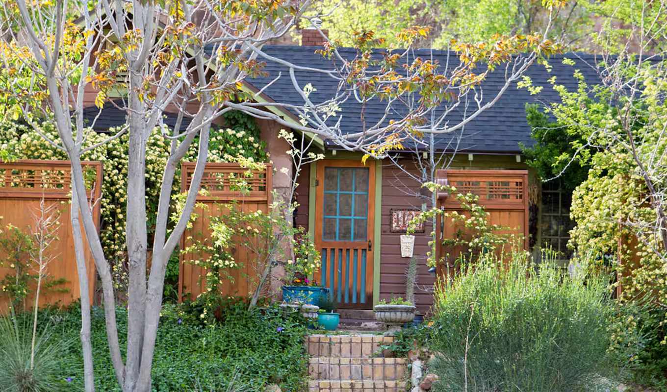 virgin river california rentals: The Historic Rose Cottage