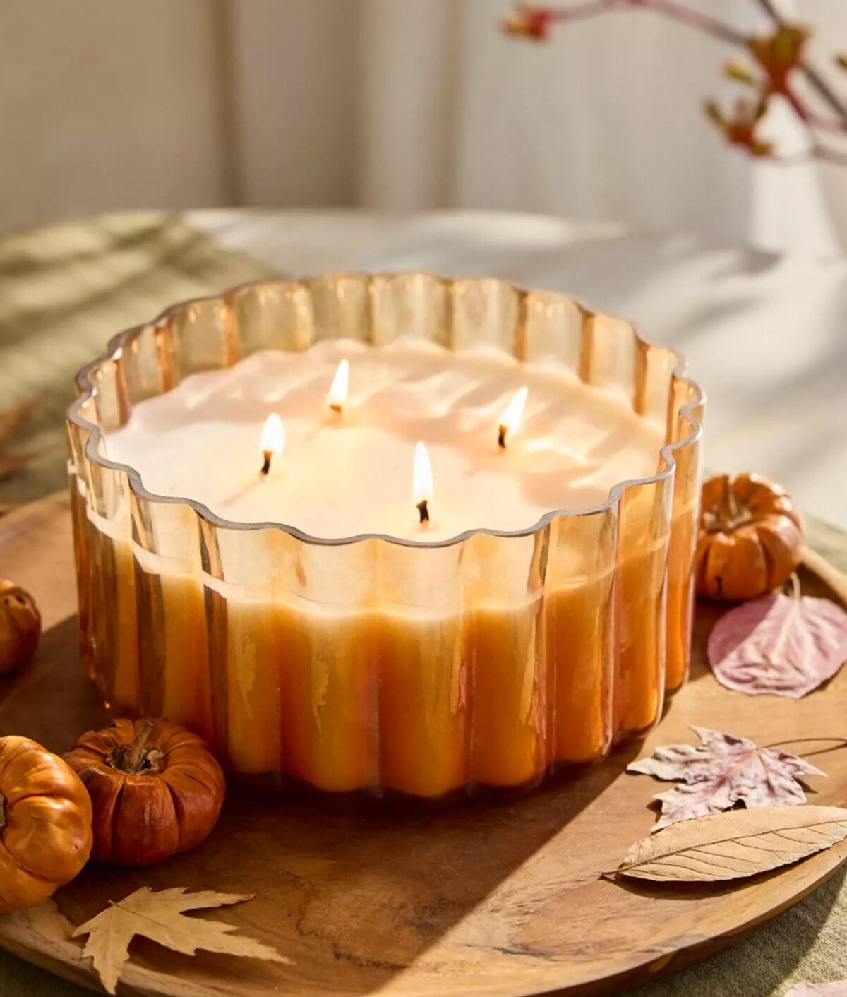 best-pumpkin-candles-linnea-luster-candle