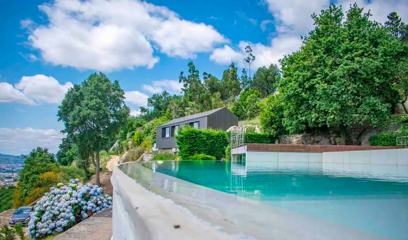 best airbnbs in portugal Quinta Milha%CC%83o in Abac%CC%A7a%CC%83o Sa%CC%83o Tome%CC%81 Braga