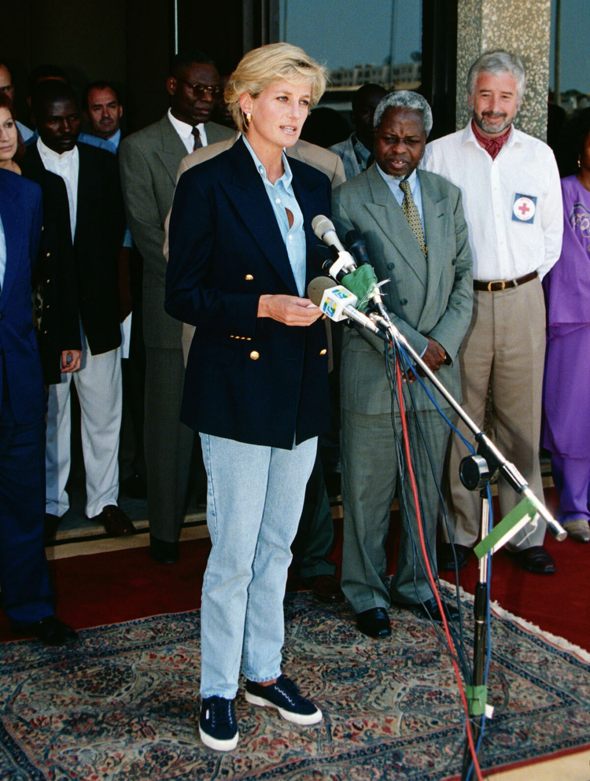 princess diana superga 1200x1588