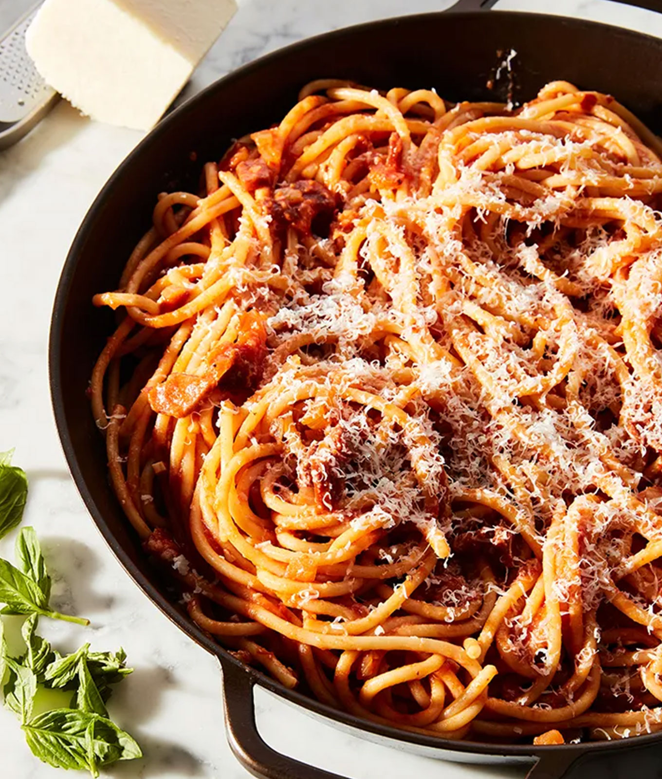 december dinner recipes: spicy bucatini amatriciana