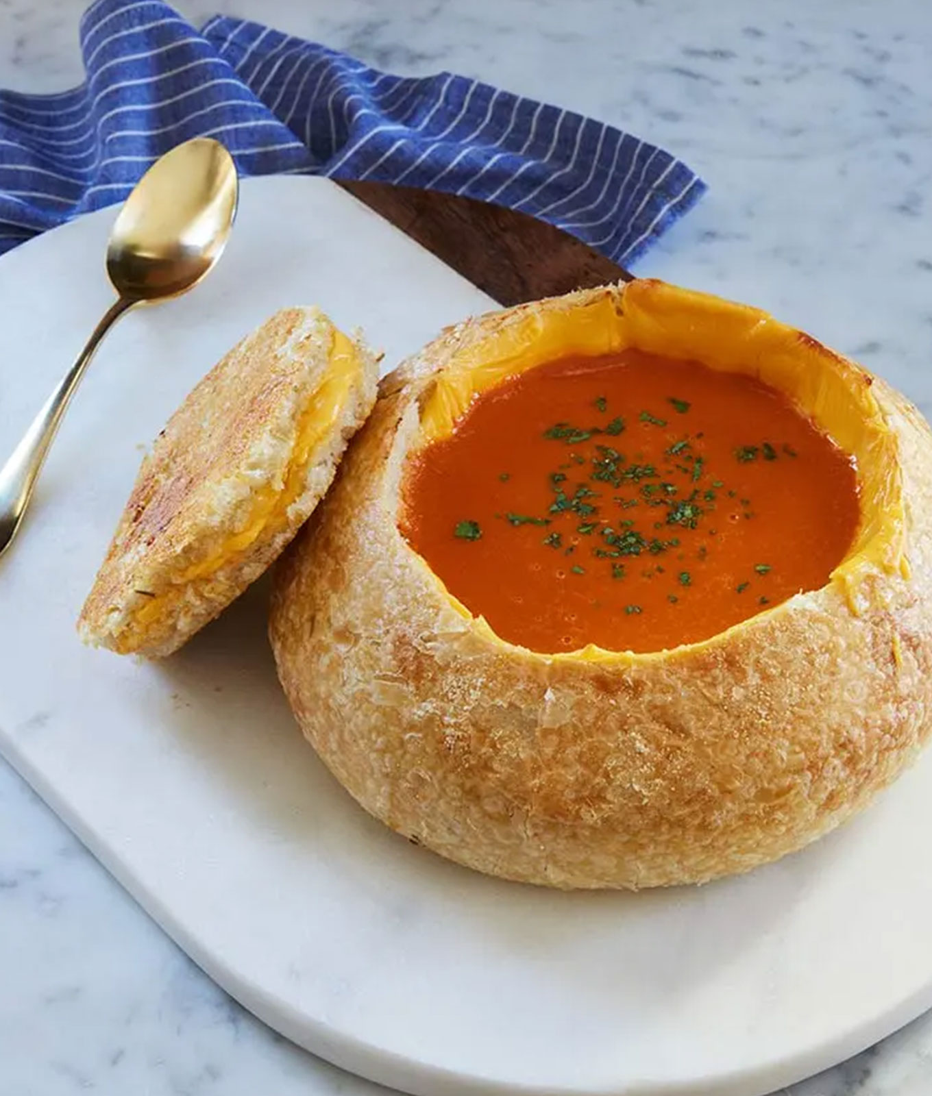 december dinner recipes: tomato soup in grilled cheese bowls