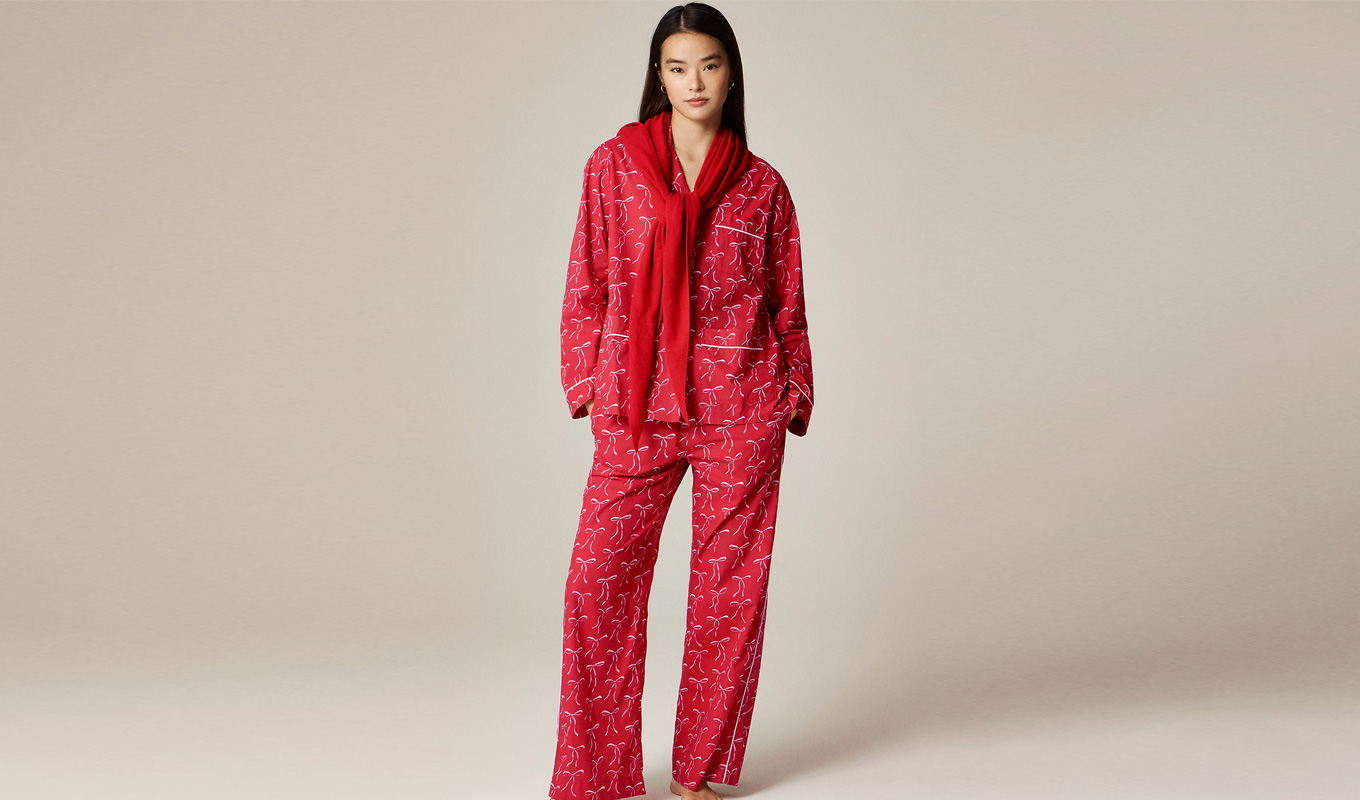 jcrew red long sleeve pajama set with bow print