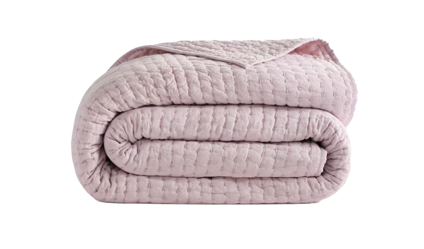 readers-favorites-2025-pink-blanket