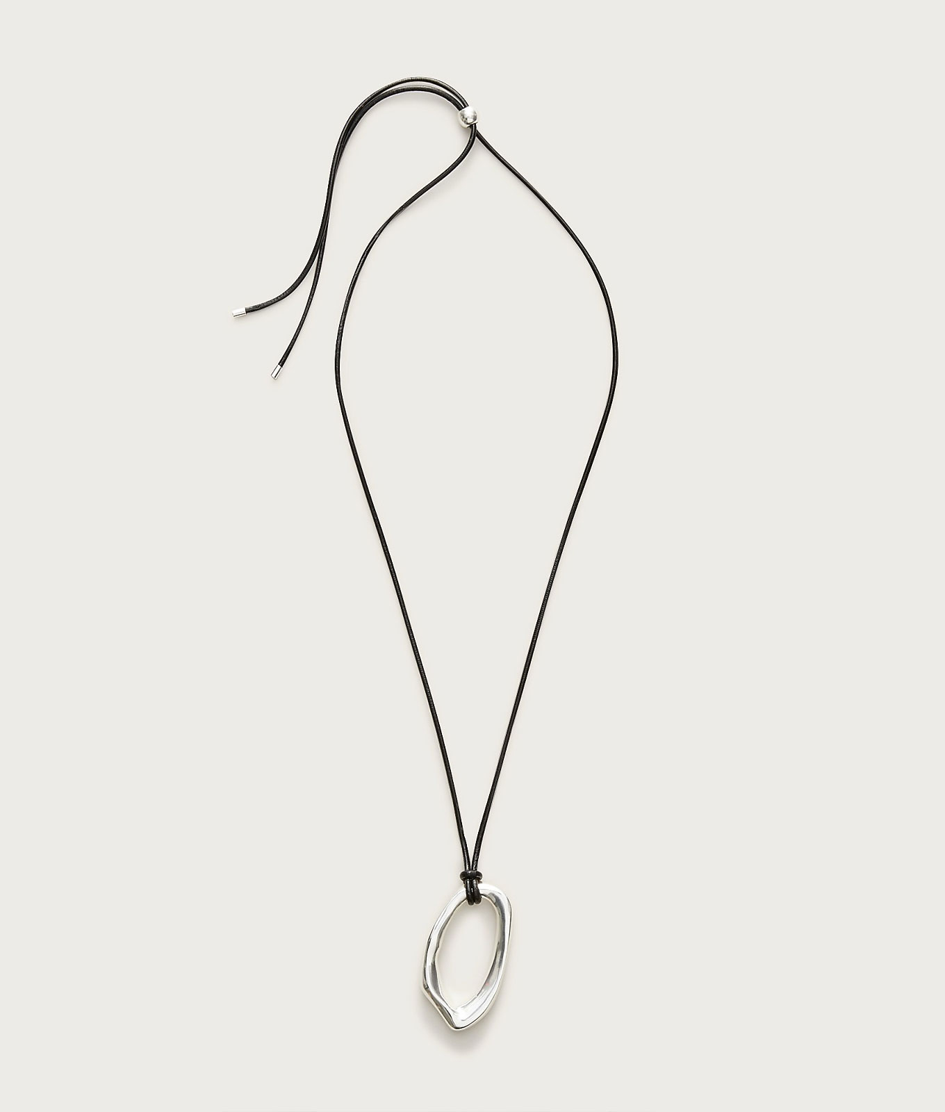 jcrew-oval-pendant.