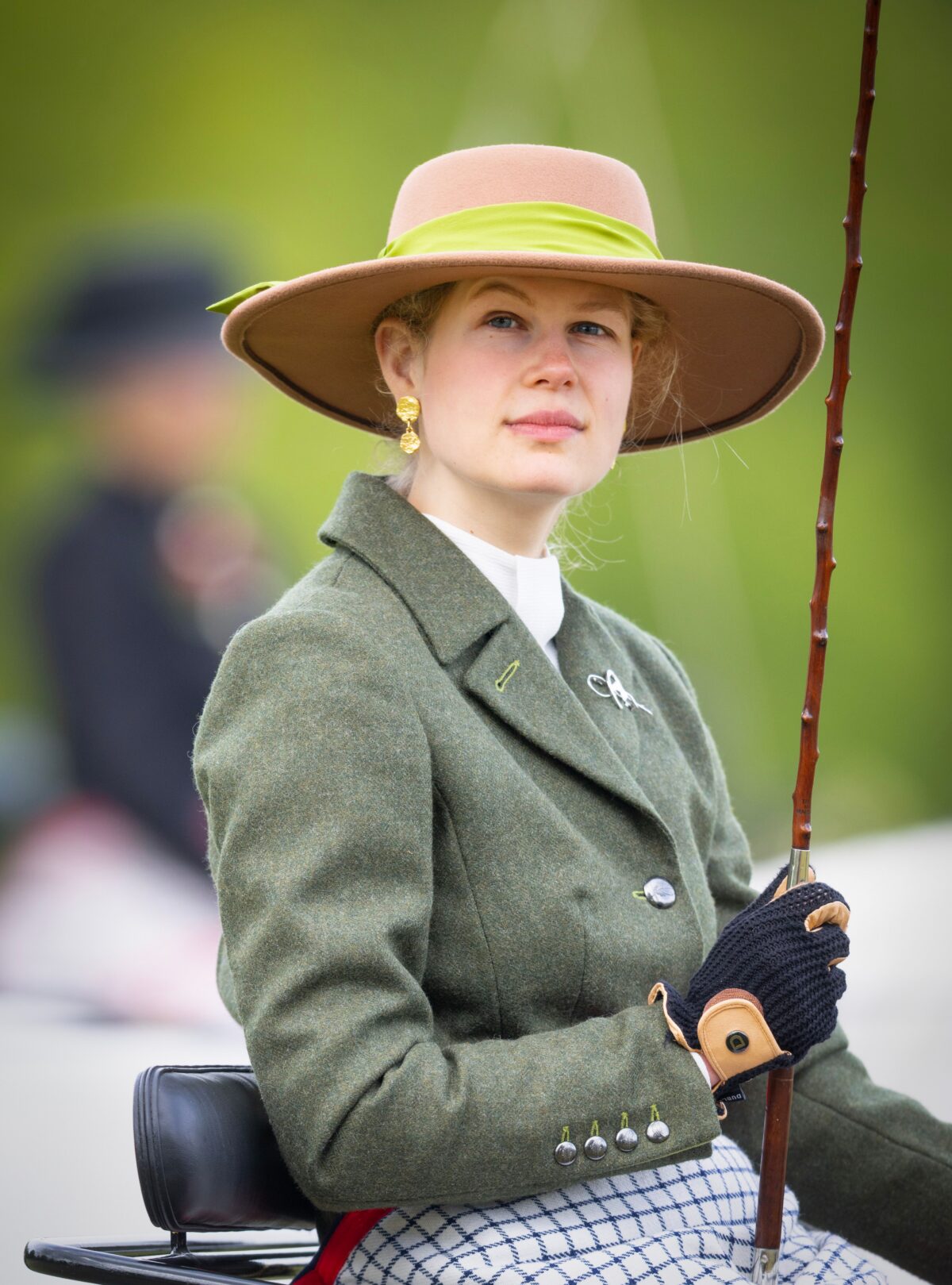 lady louise mountbatten windsor line of succession 1200x1619
