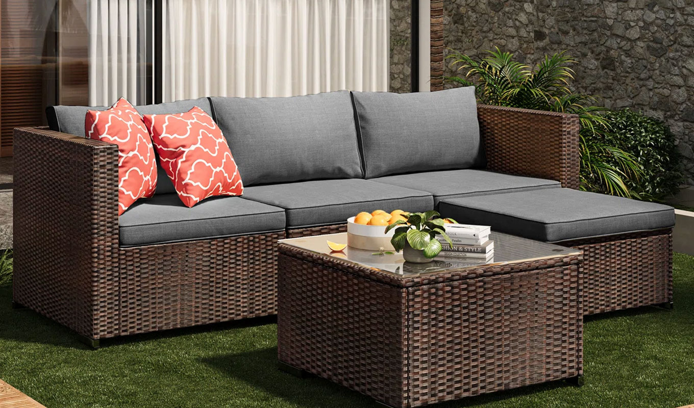 wicker seating set