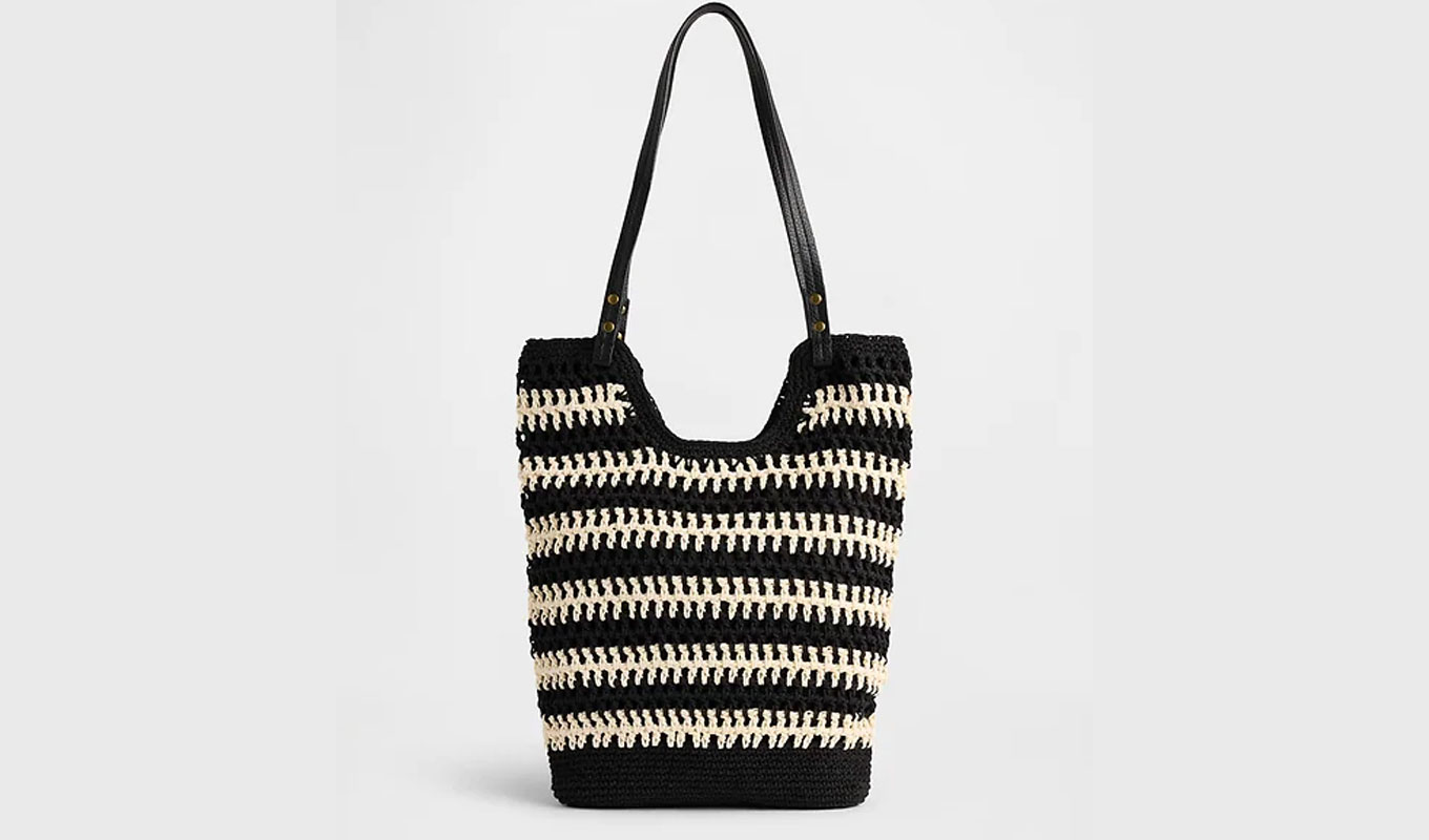 gap crochet bag