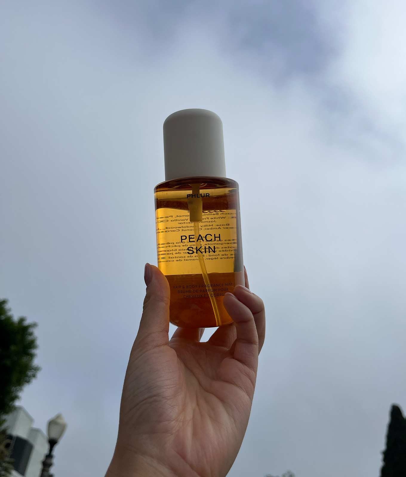 phlur fragrance review peach skin