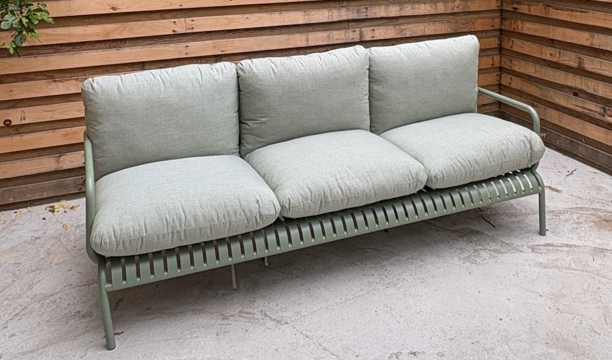 article sofa 1200x706