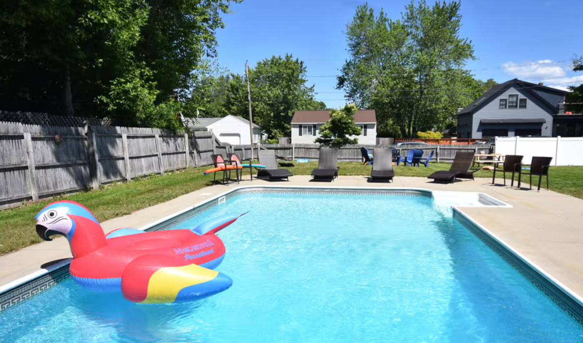 bachelorette airbnb pool maine 1200x706