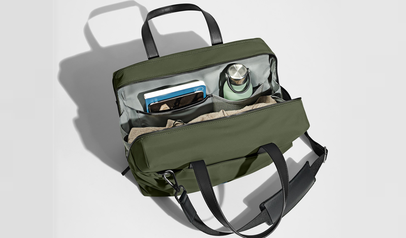 away-black-friday-sale-green-bag