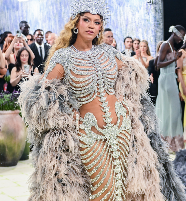 All the Most Spectacular Looks from the 2026 Met Gala Red Carpet