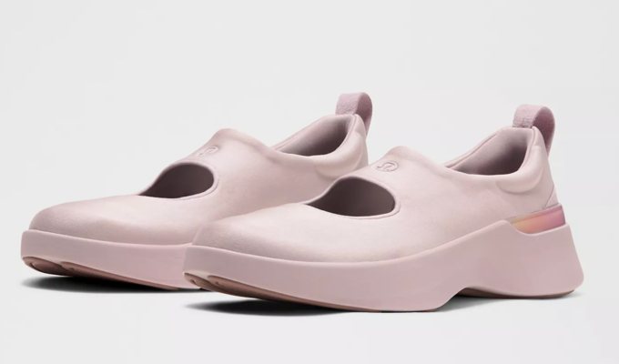 pink mj sneakers 680x400