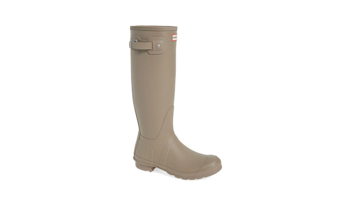 best nordstrom anniversary sale deals: hunter rain boots