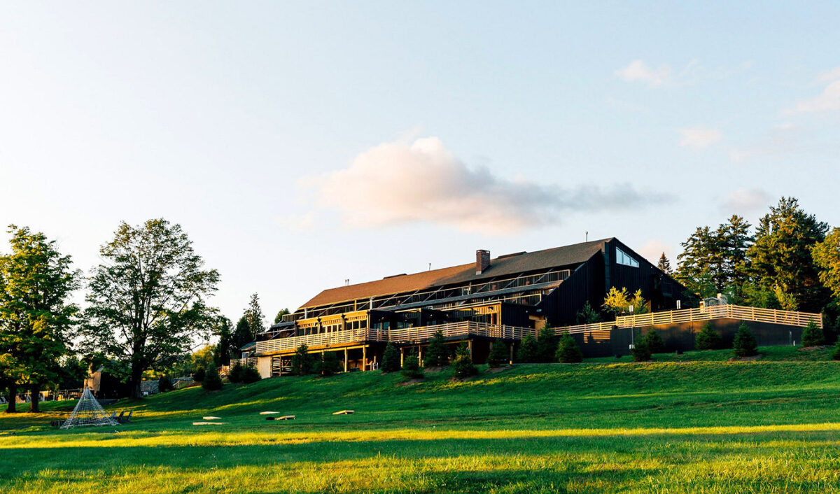 weekend winter getaways nyc: scribner's catskill lodge