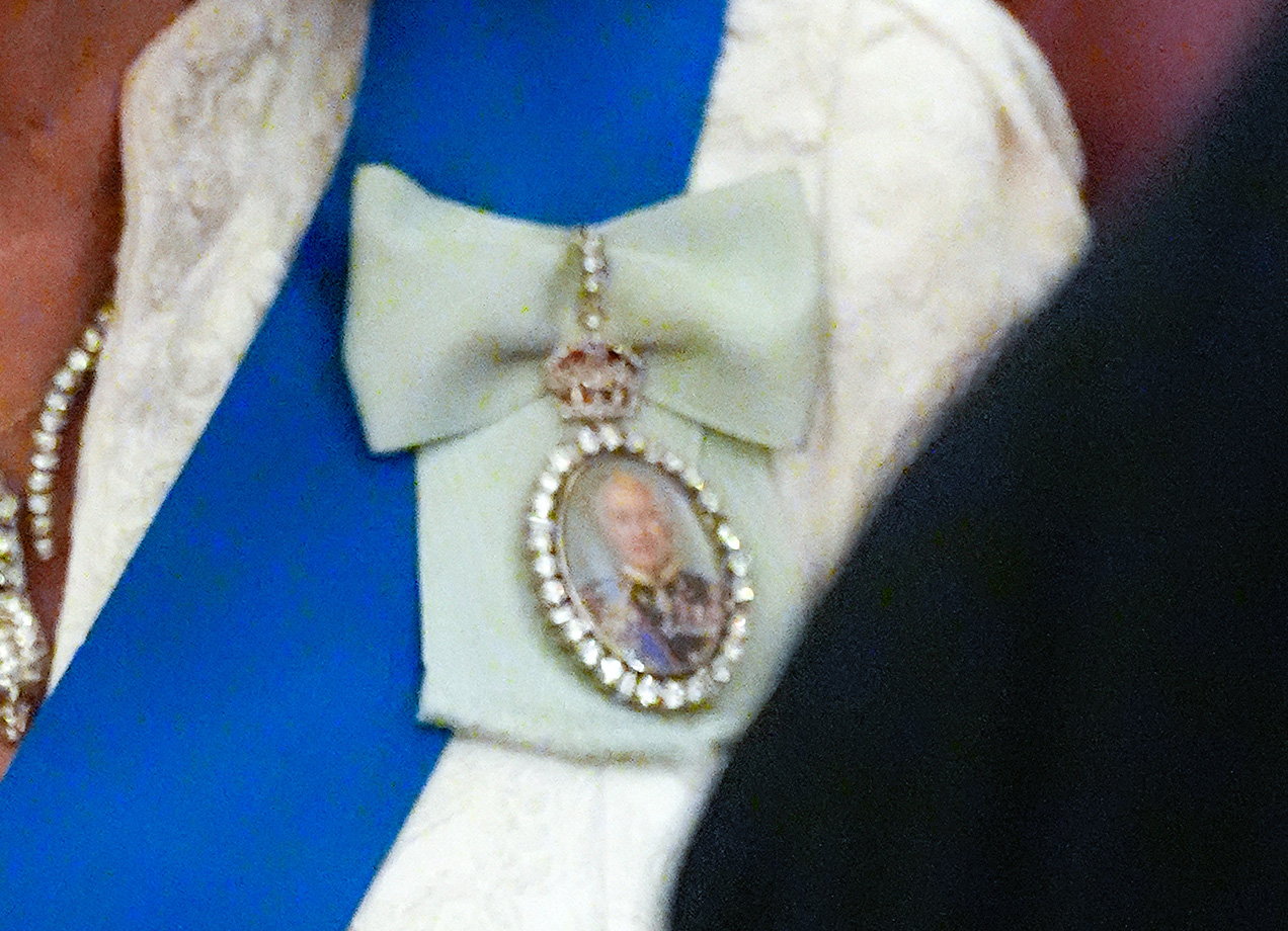 QueenCamillaBroochKC
