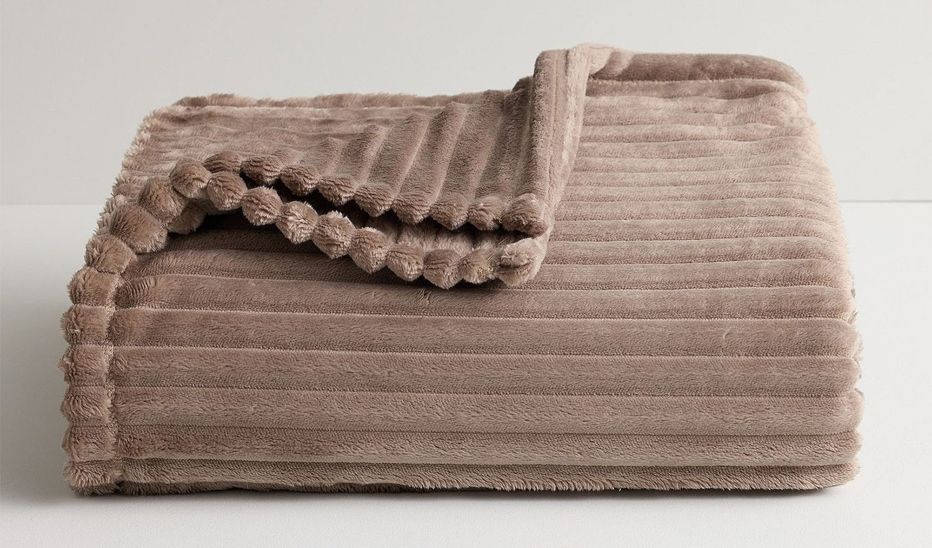 The Big One Oversized Supersoft Plush Throw Blanket.