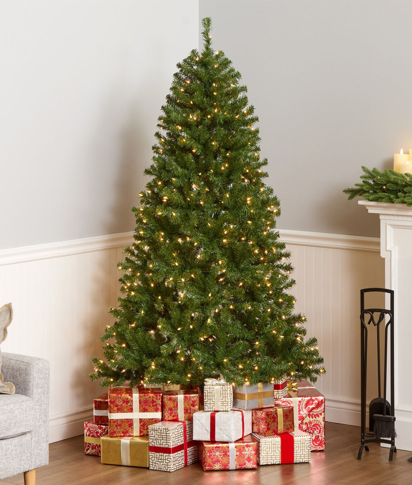 The Holiday Aisle Leilonie North Valley Spruce Tree with Clear Lights.