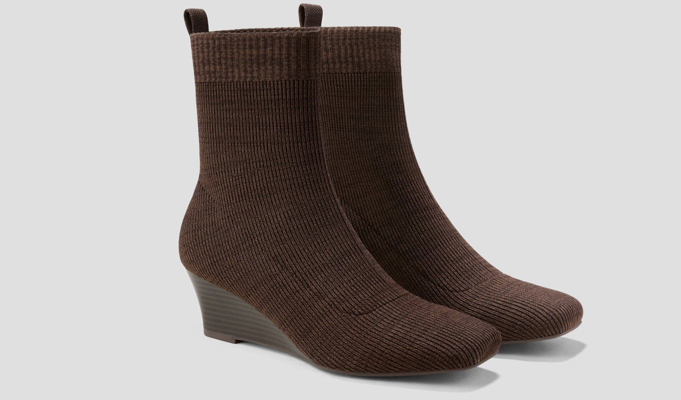 Early Black Friday Sales 2025: Vivaia Brown Wedge Boots