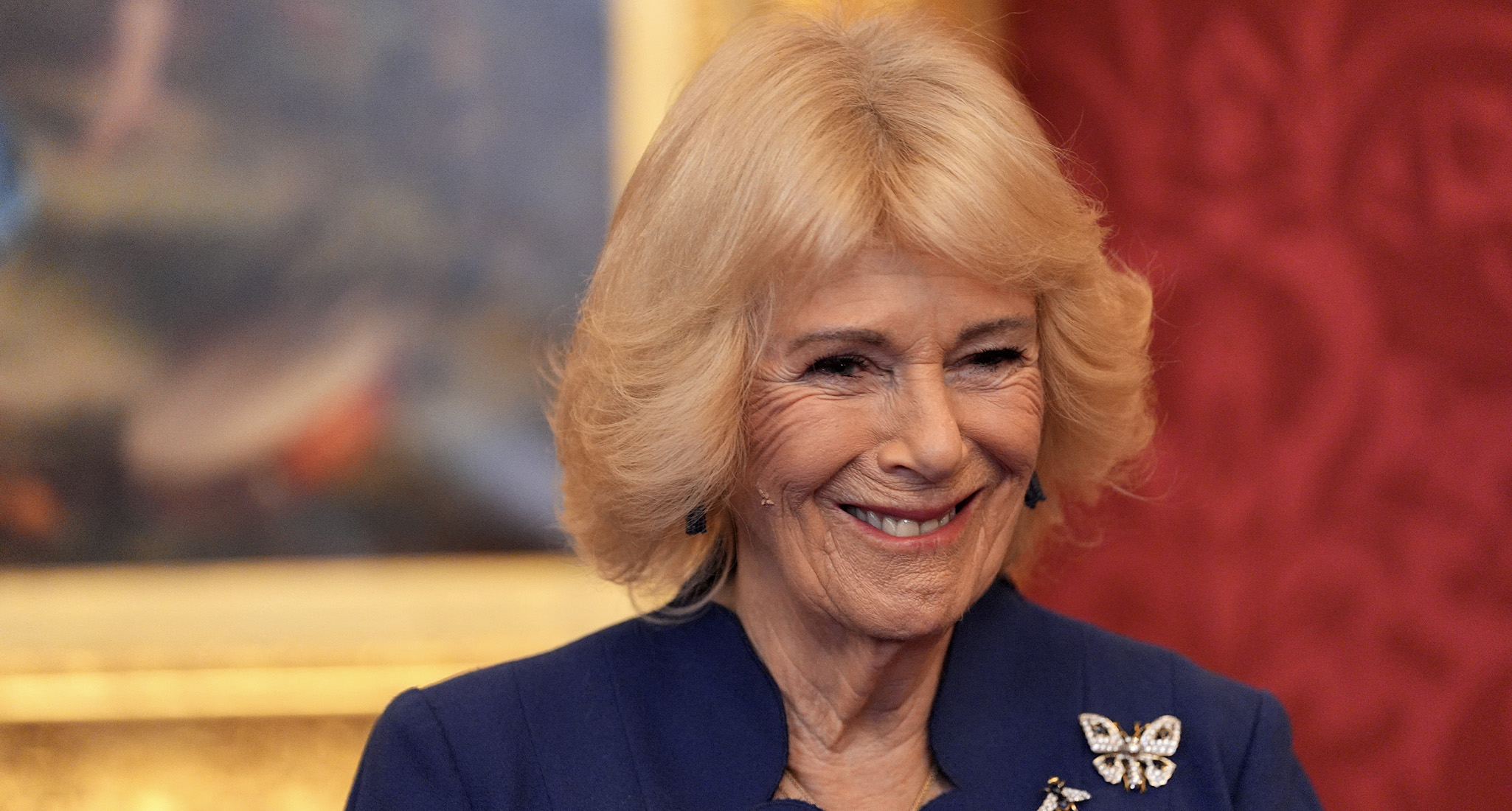 queen camilla tiara universal