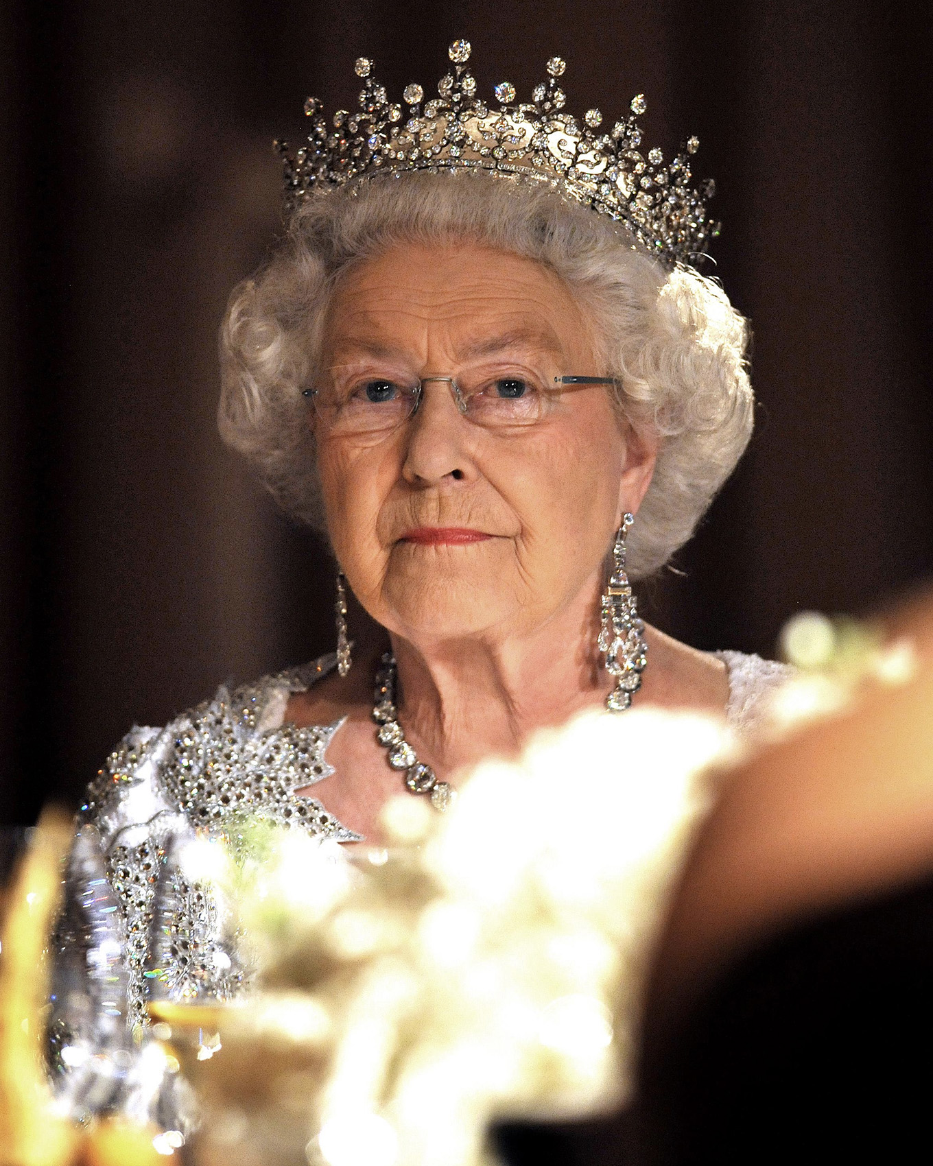 queen elizabeth toronto earrings