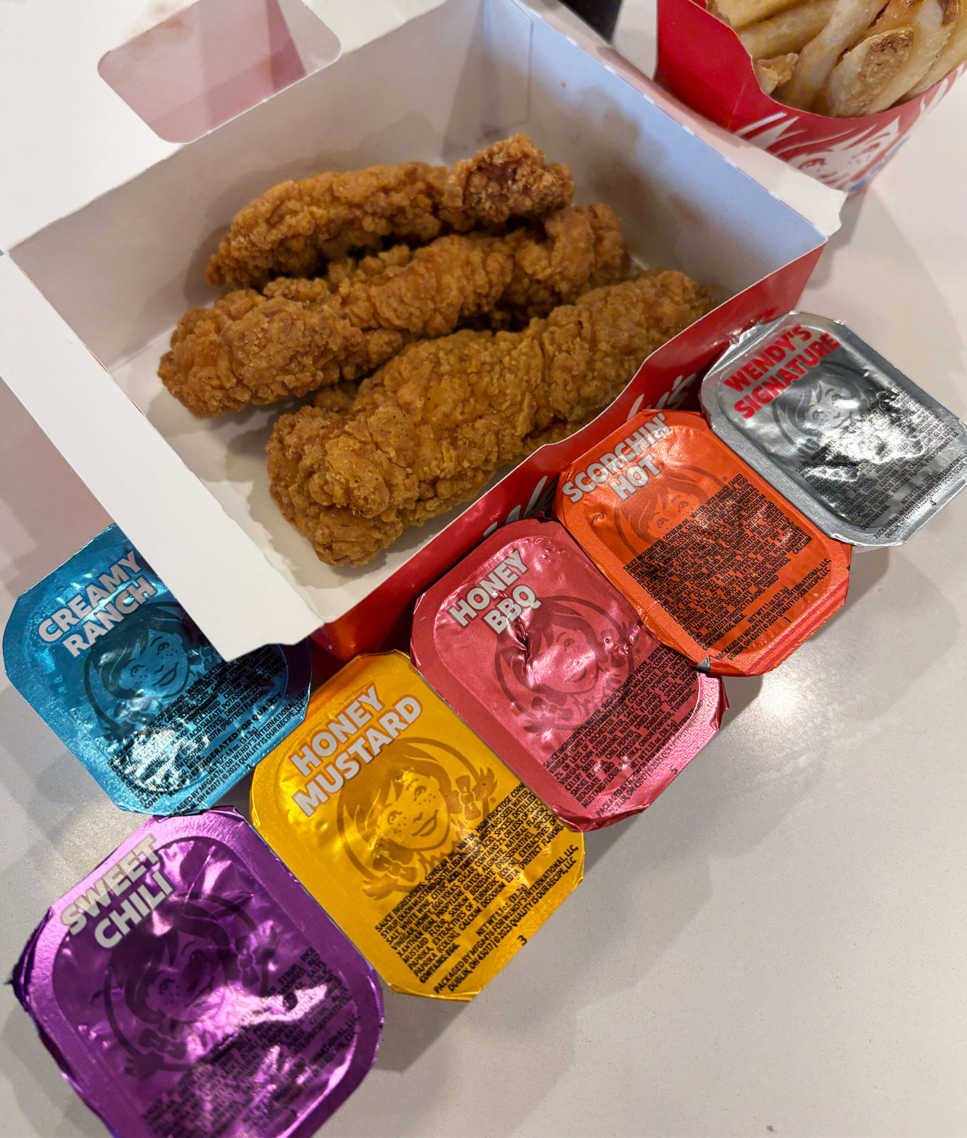 wendy's tendys and dips review: wendy's tendys and dipping sauces