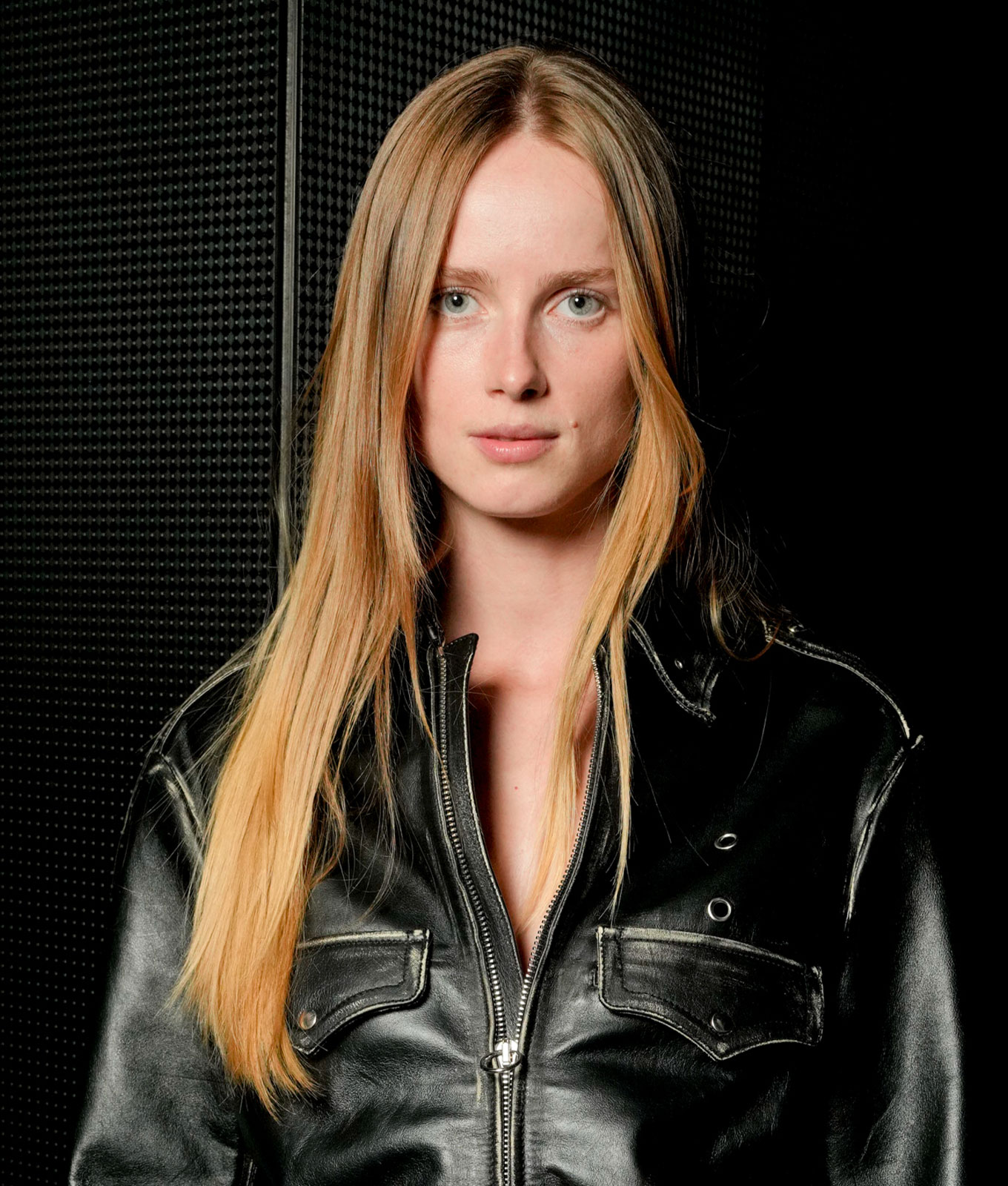 winter hair colors a photo of rianne van rompaey and real world blonde