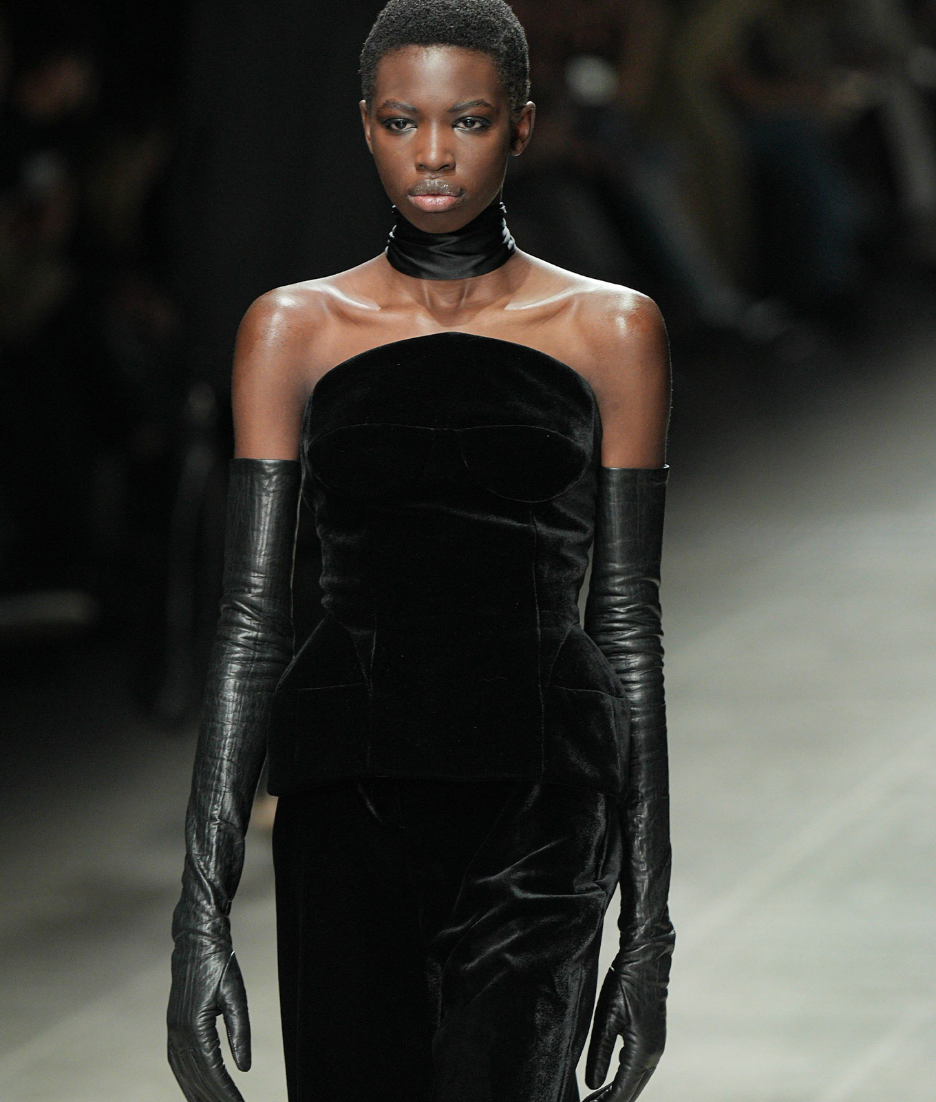 gloves-styling-statement