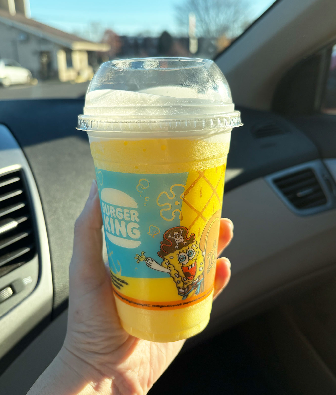 burger king spongebob squarepants meal review: pirate's pineapple float