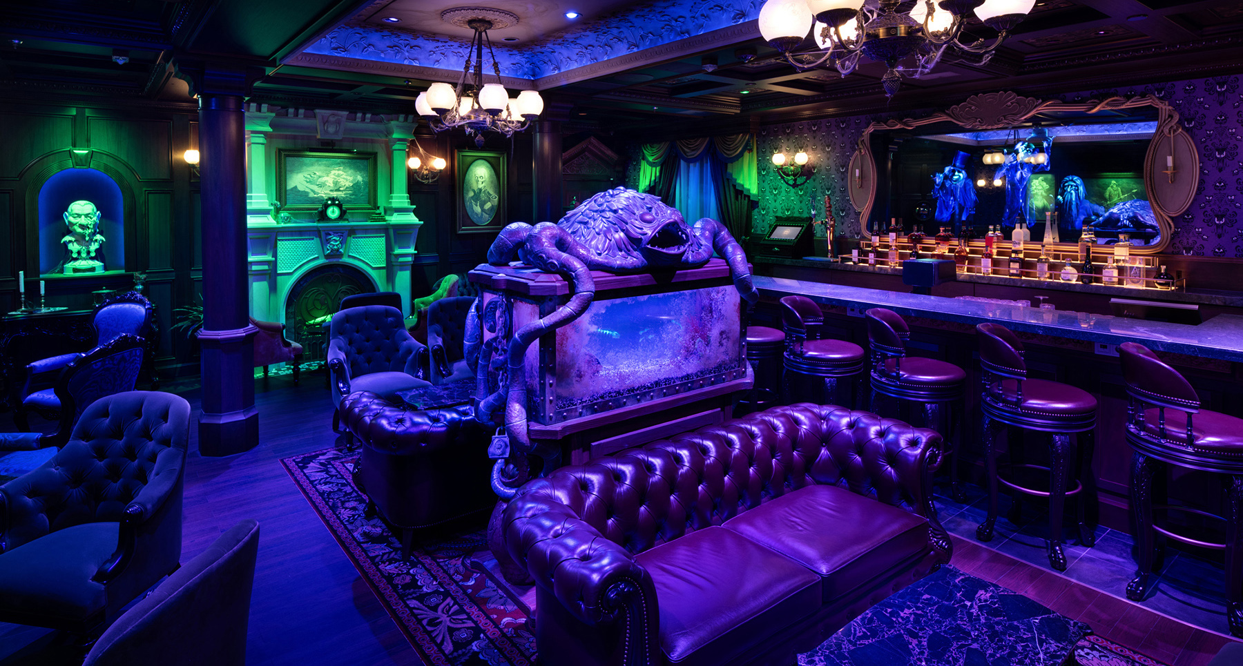 haunted mansion parlor aquarium