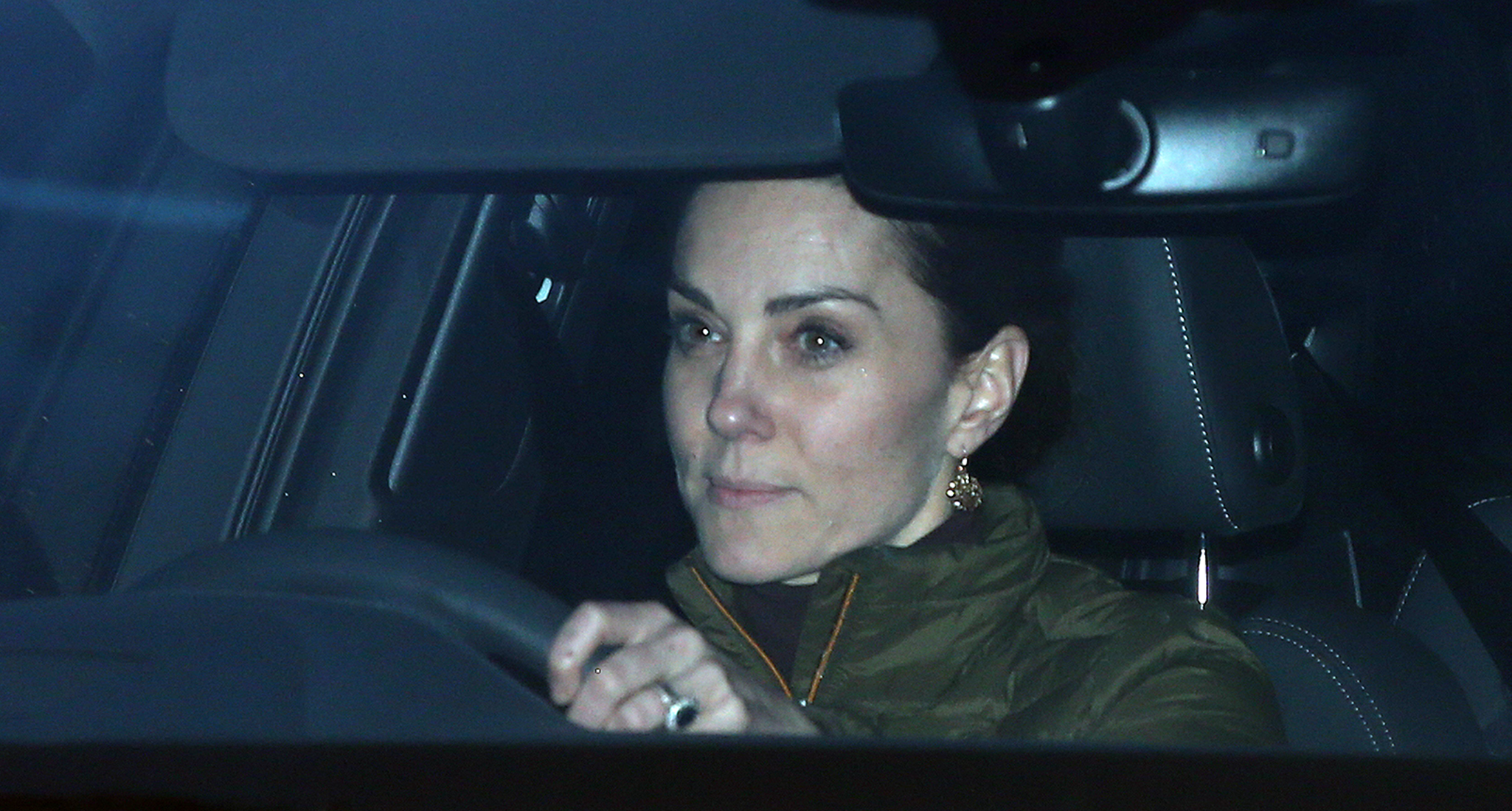 kate middleton body language car