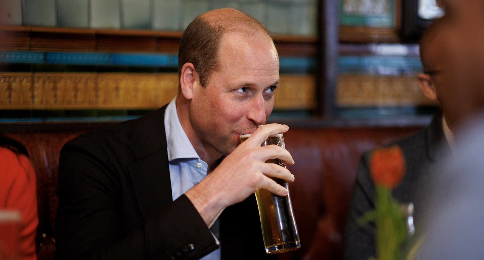 prince william pub visit universal