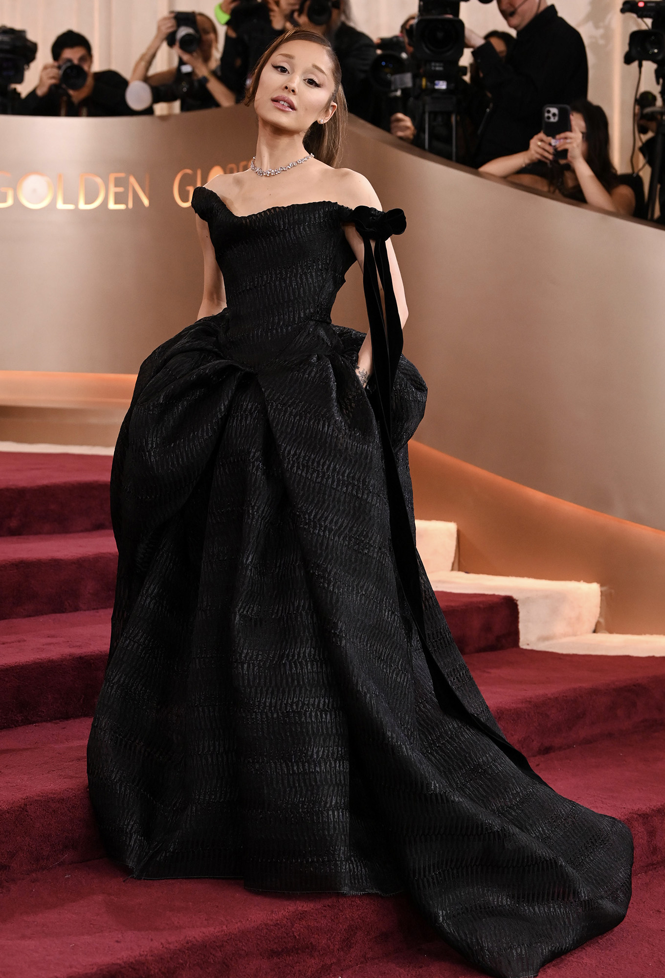 ariana grande golden globes