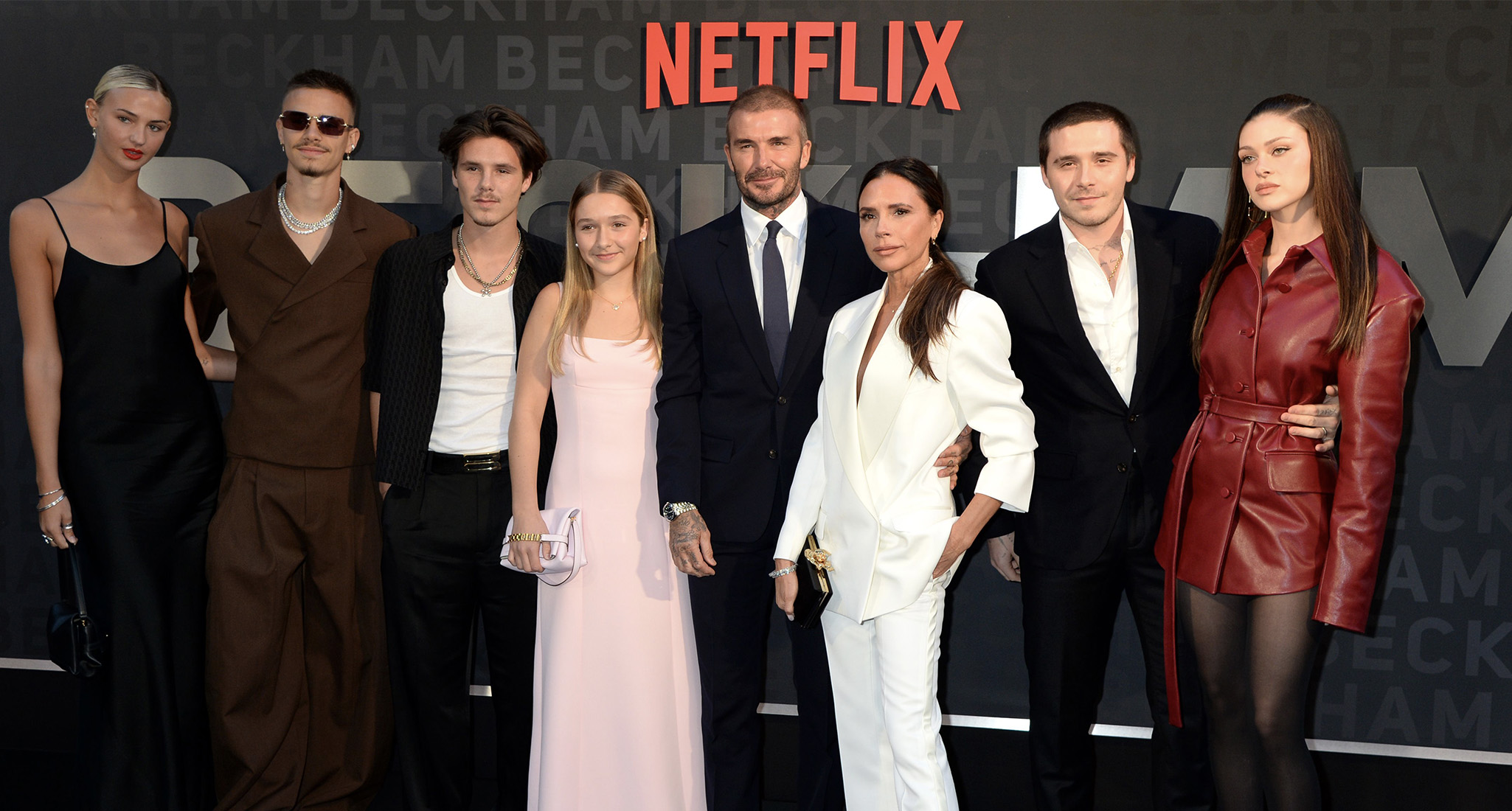 brooklyn beckham family feud universal