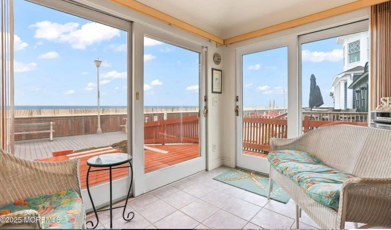 oceanfront-boardwalk-retreat.