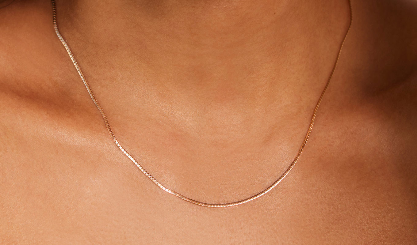 Taylor Swift's Favorite Jewelry: Catbird Swimming Pool Chain
