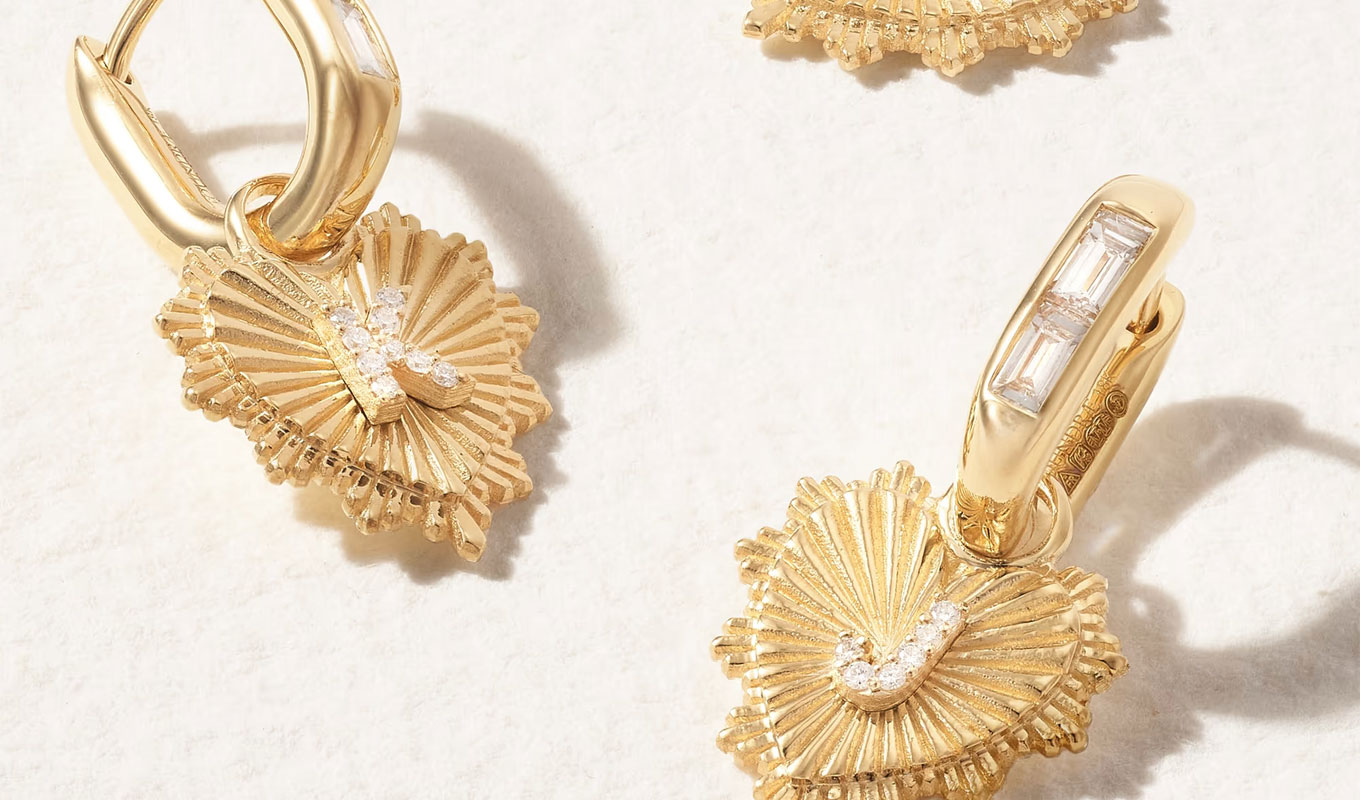 Taylor Swift's Favorite Jewelry: Foundrae Heart Pavé Earrings