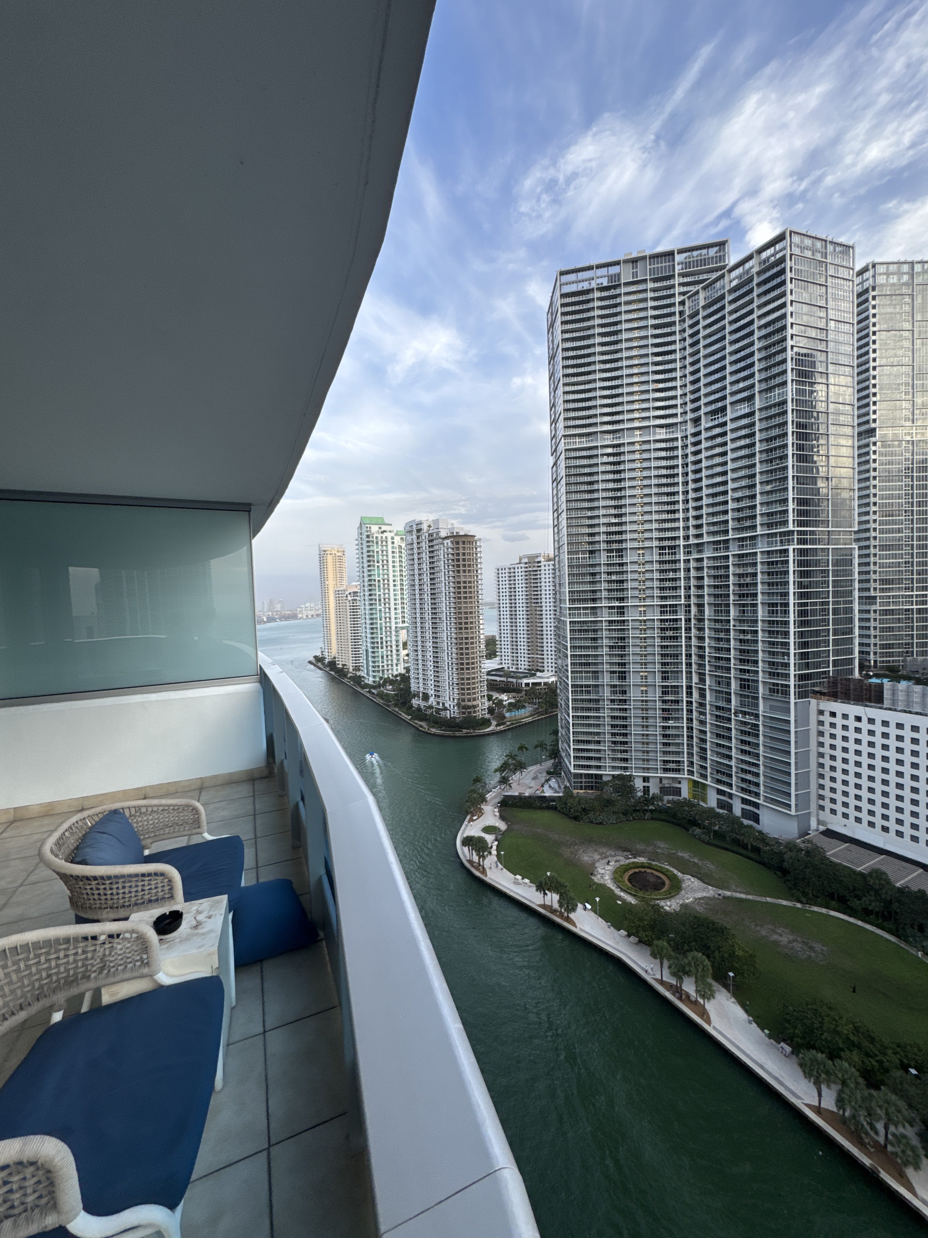kimpton epic hotel miami review balcony