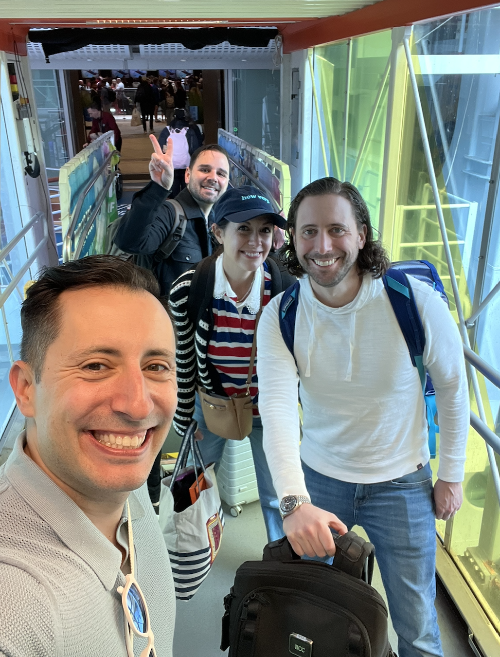 wonder of the seas review boarding