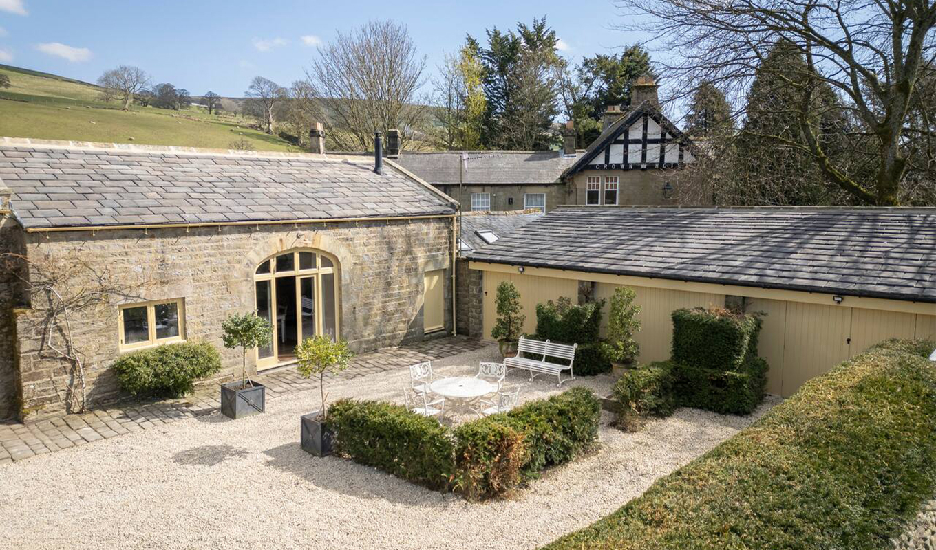 wuthering heights airbnbs: pateley bridge lofthouse