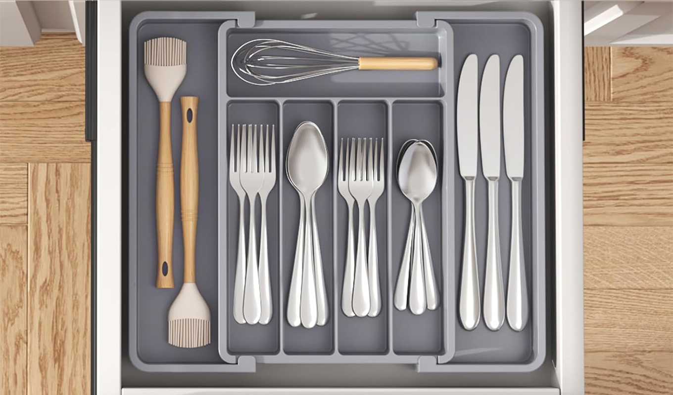 The Lifewit Silverware Drawer Organizer.