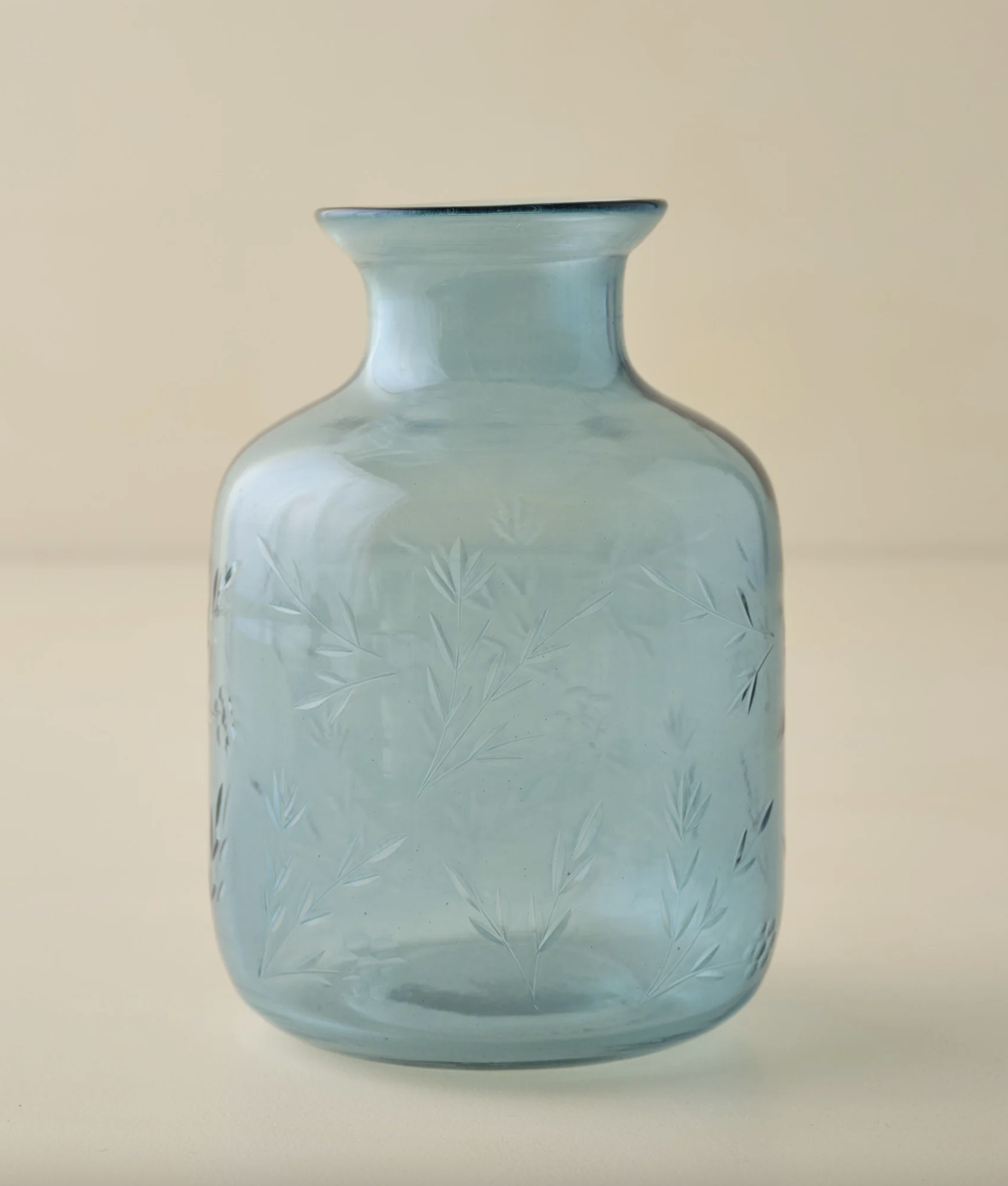 jo gaines color trend blue vase