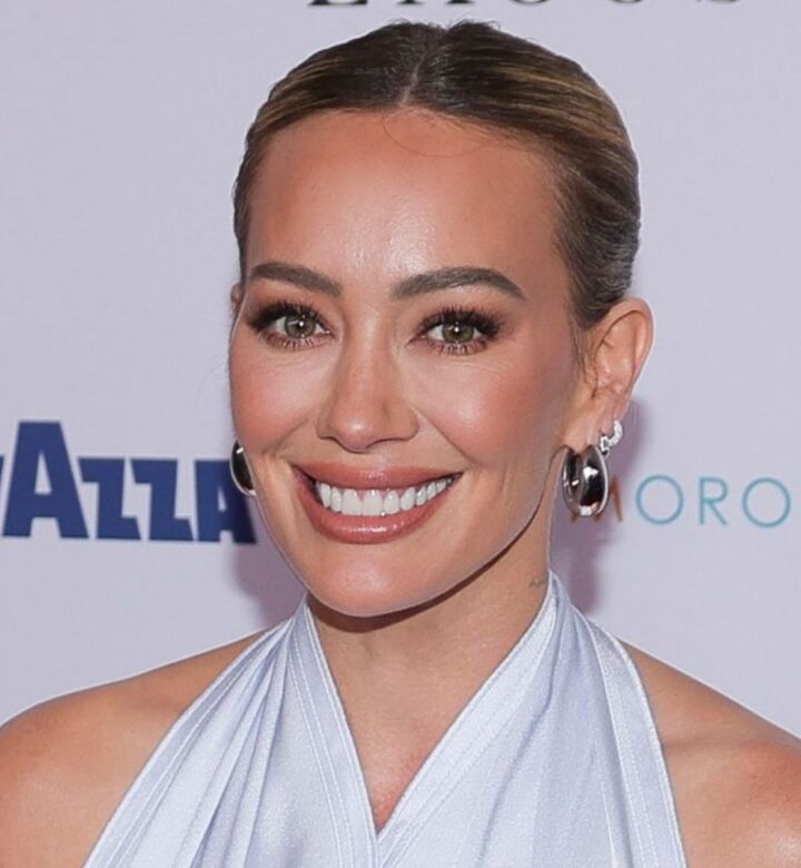 HIlary Duff 720x780