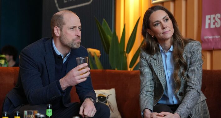 Kate Middleton prince William body language 710x381