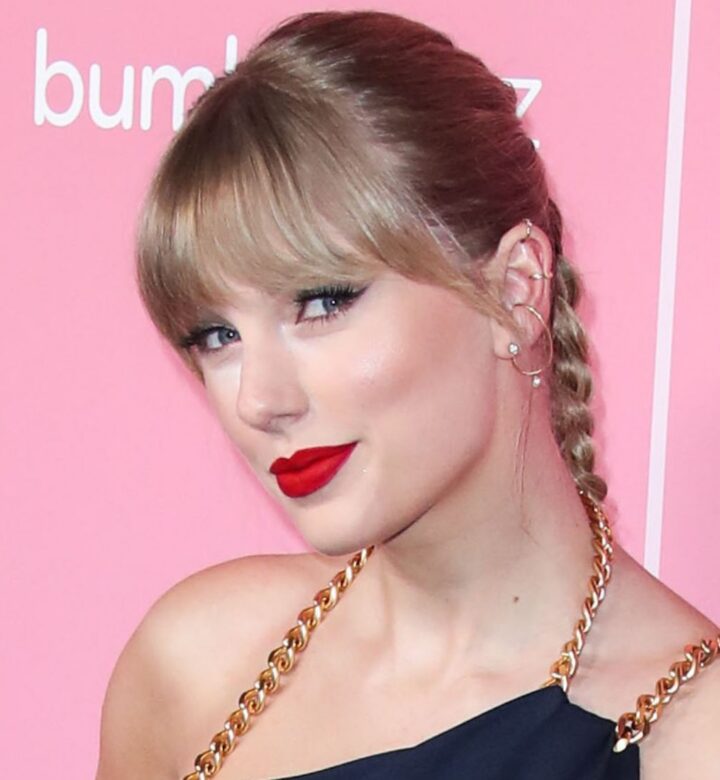 Taylor Swift 720x780