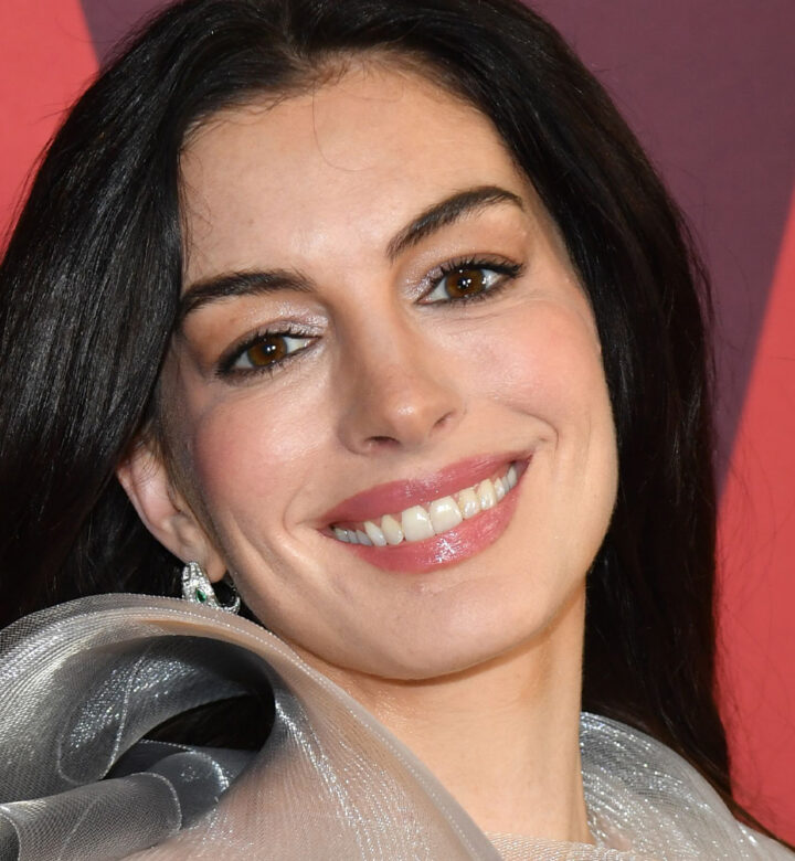 anne hathaway jw pei lucia bag