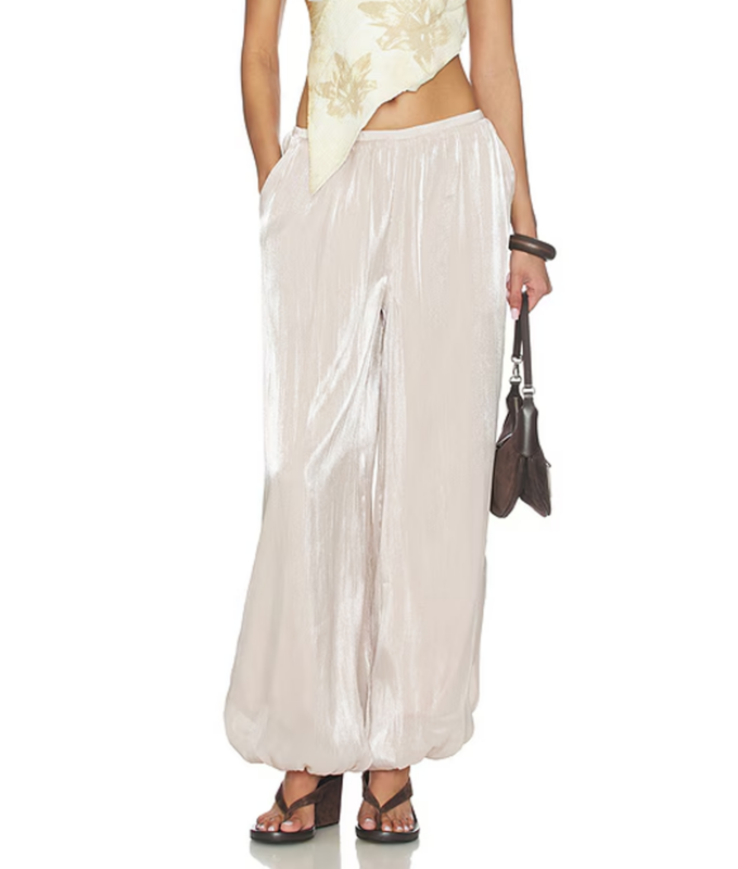 '90s Balloon Pant Trend: More to Come shiny balloon pant