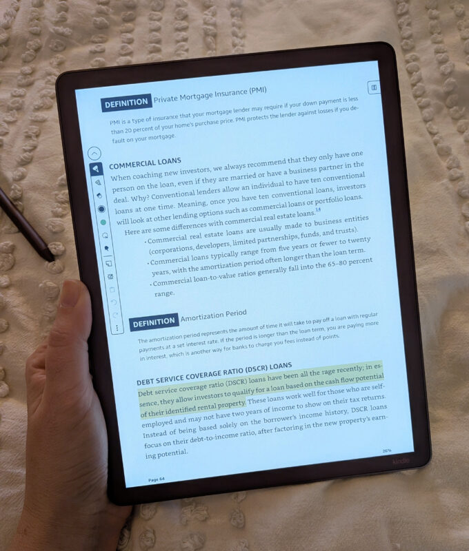 candace davison uses the kindle scribe colorsoft