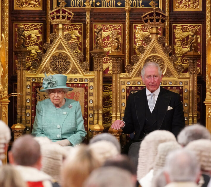 queen ellizabeth wedding dress